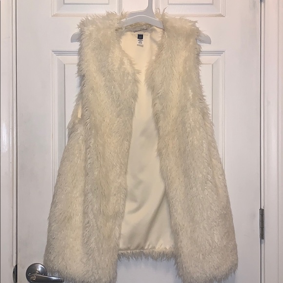 Fur Vest - Picture 1 of 3